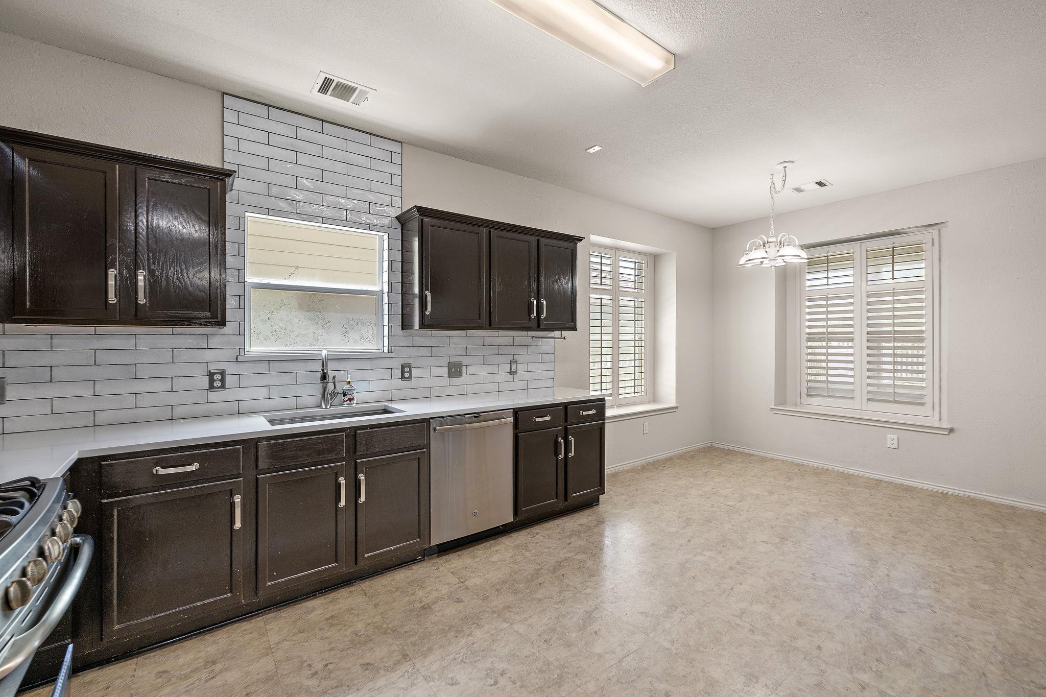 633 Fairway, Kyle, TX 78640