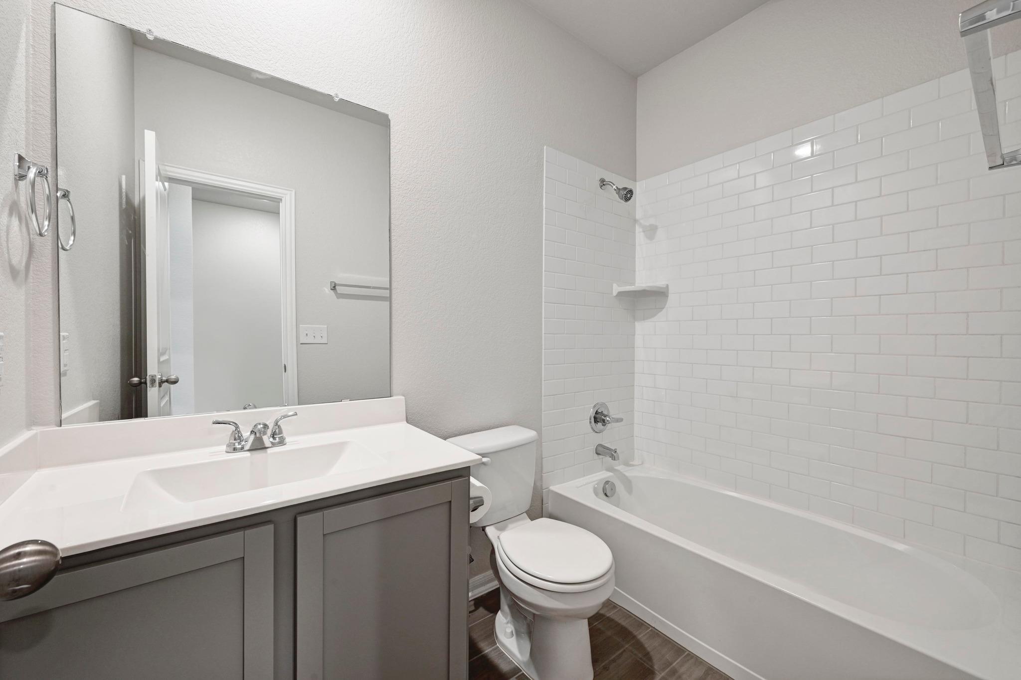 141 Yellowstone Dr, Kyle, TX 78640