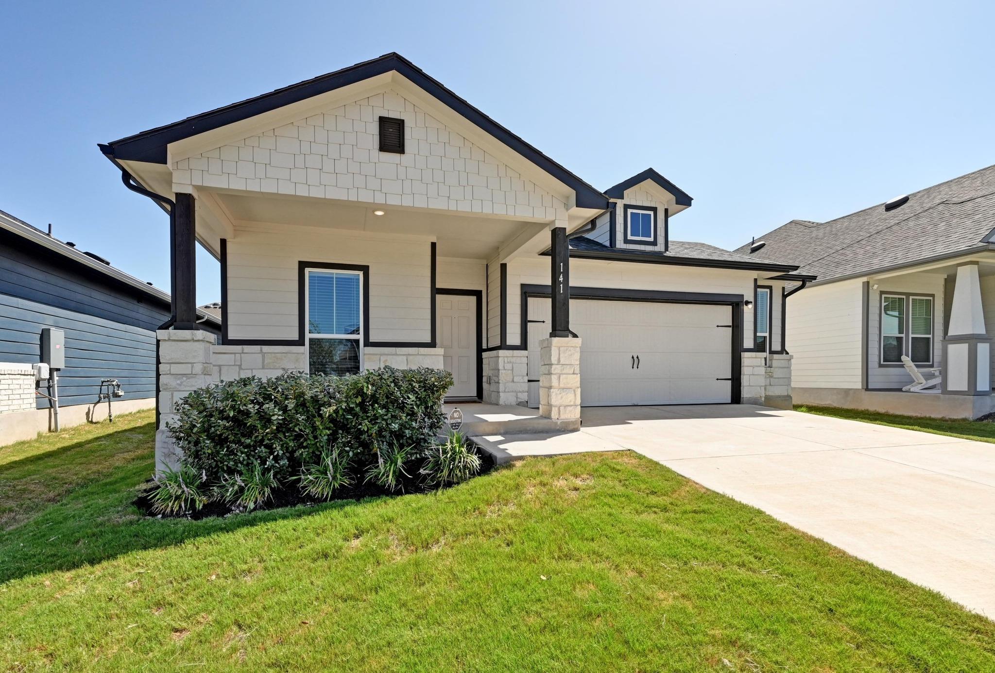141 Yellowstone Dr, Kyle, TX 78640