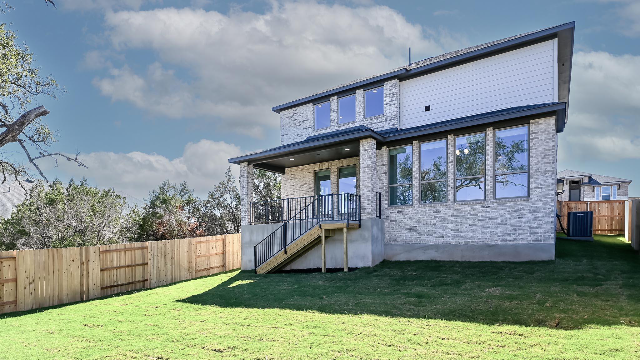 426 Fountain Grass Dr, San Marcos, TX 78666