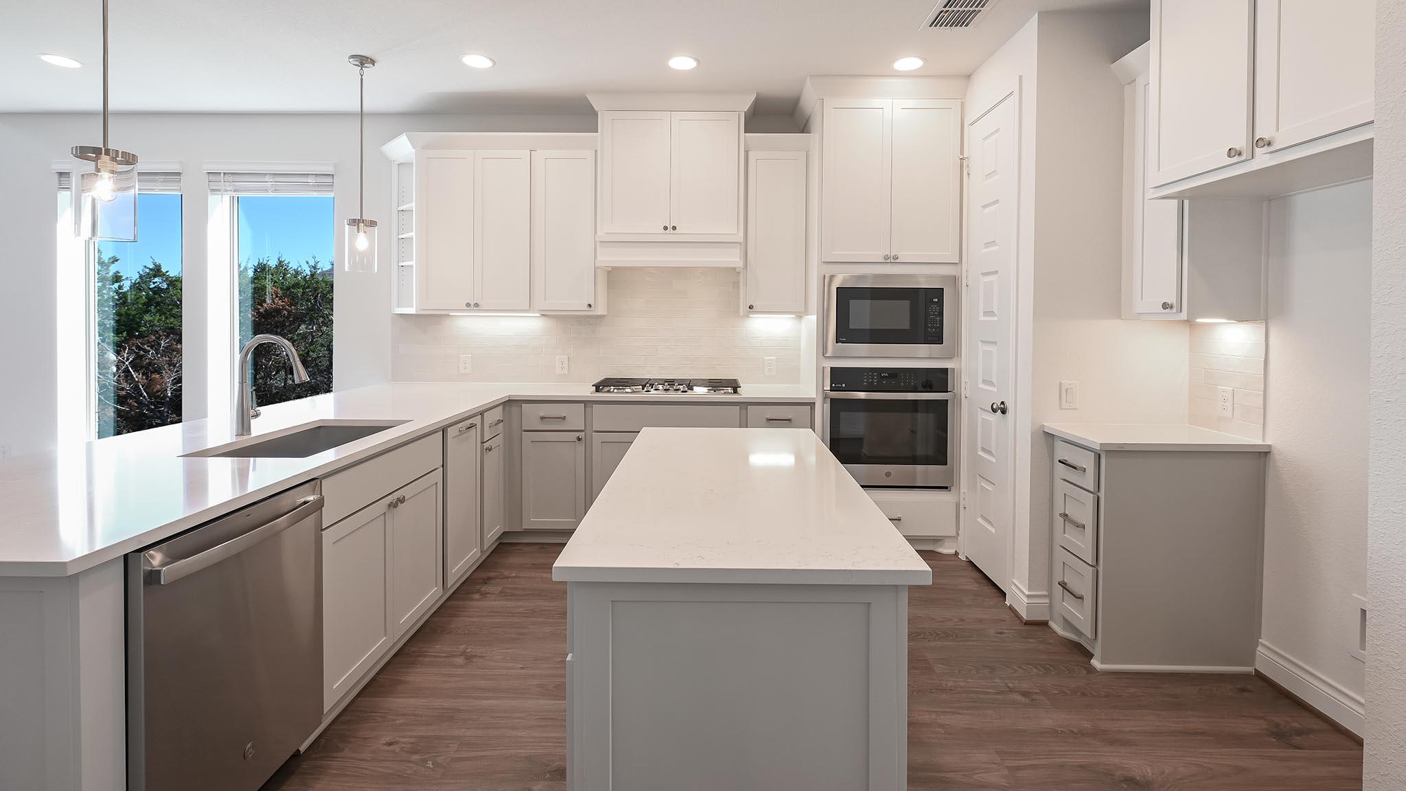 426 Fountain Grass Dr, San Marcos, TX 78666