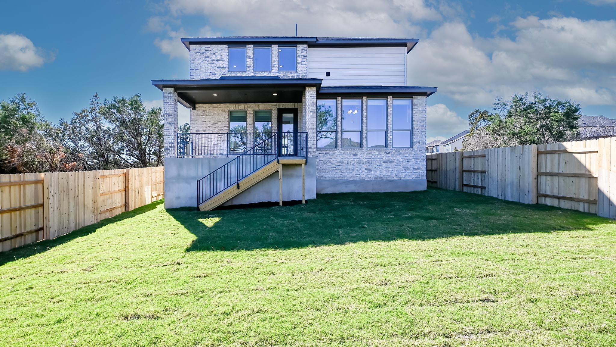 426 Fountain Grass Dr, San Marcos, TX 78666