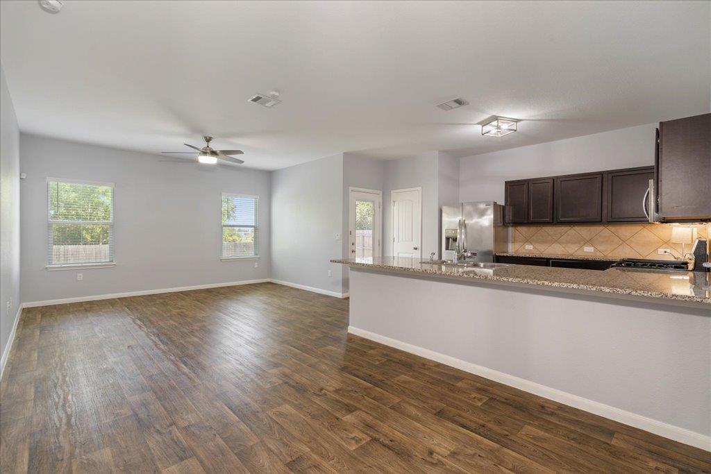 178 James Adkins Dr, Kyle, TX 78640