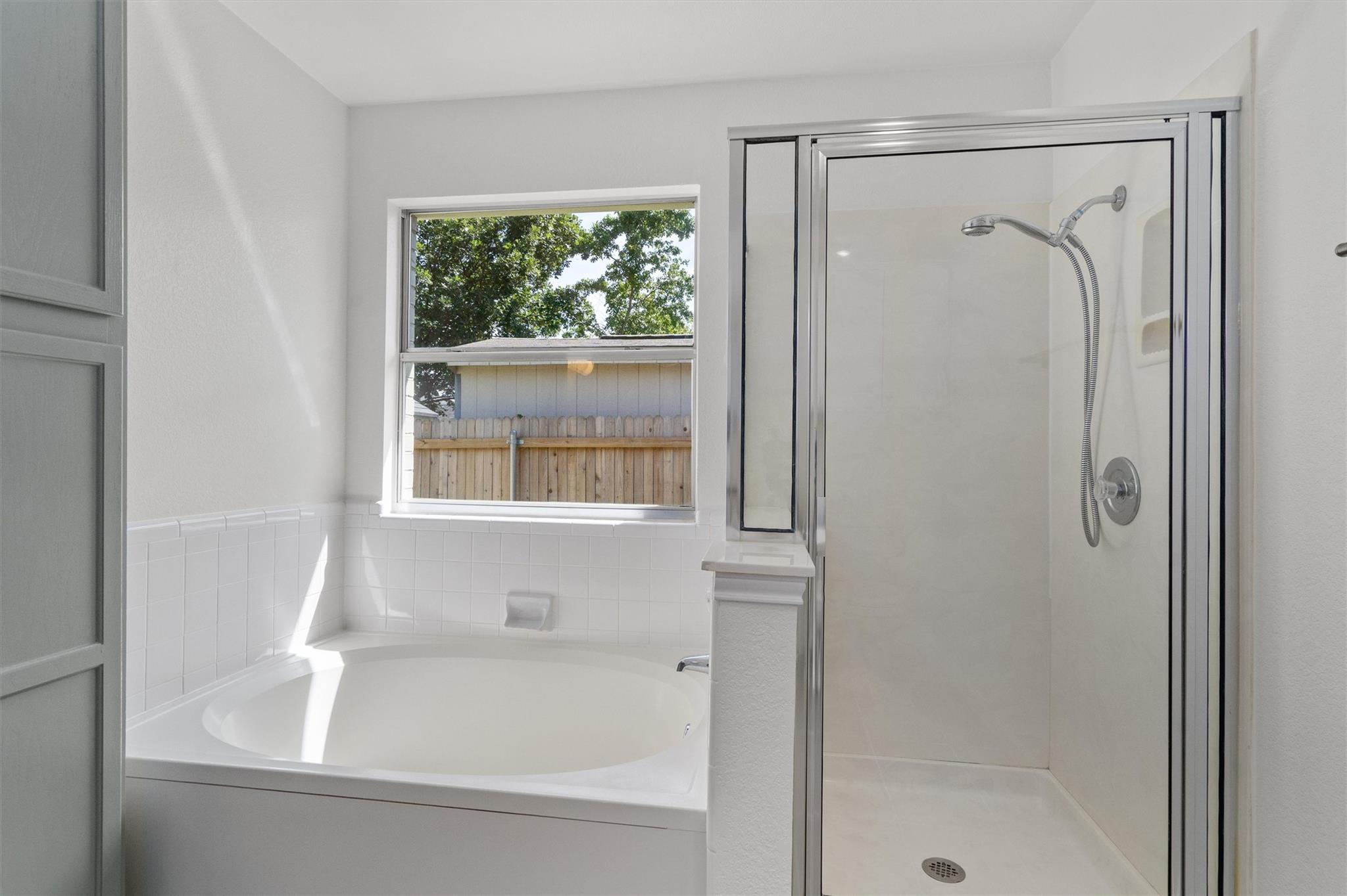 1319 Ashley Dr, Round Rock, TX 78665