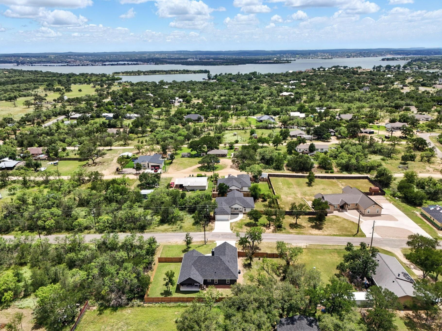1515 Green Valley Ln, Granite Shoals, TX 78654