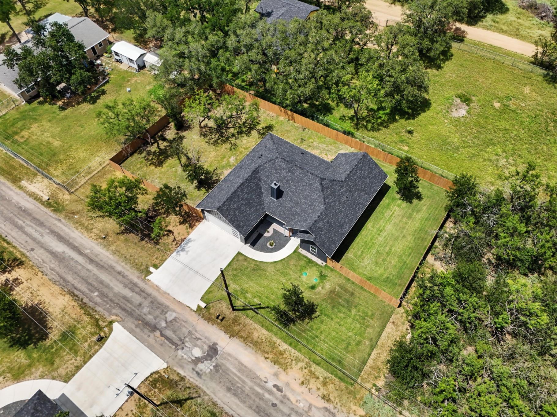 1515 Green Valley Ln, Granite Shoals, TX 78654