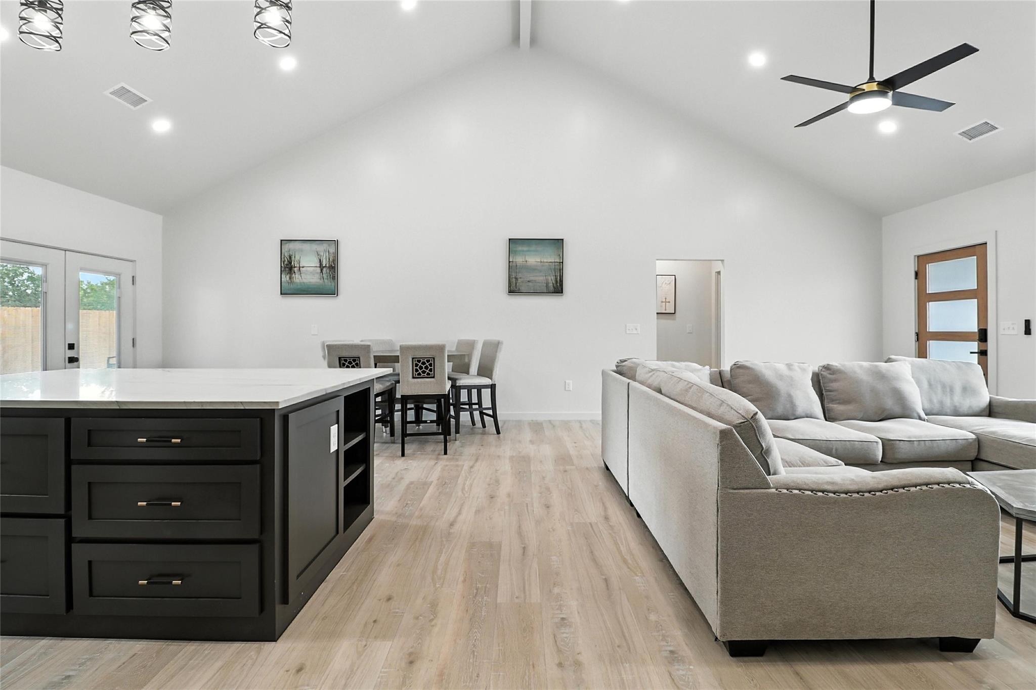 1515 Green Valley Ln, Granite Shoals, TX 78654