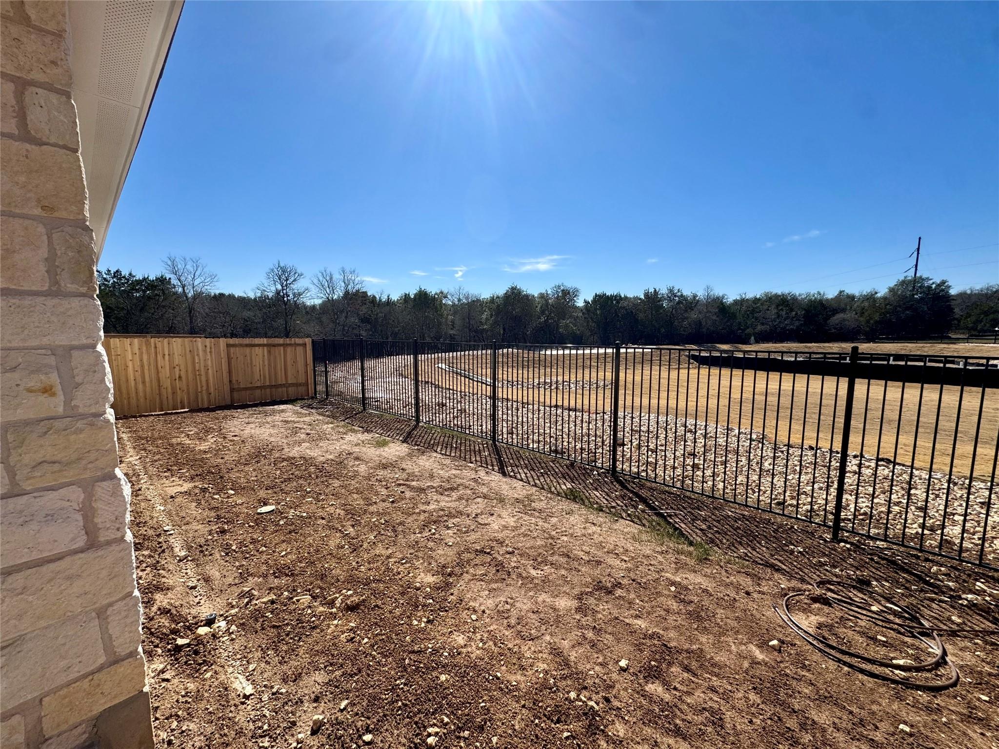 250 San Saba Dr, Buda, TX 78610