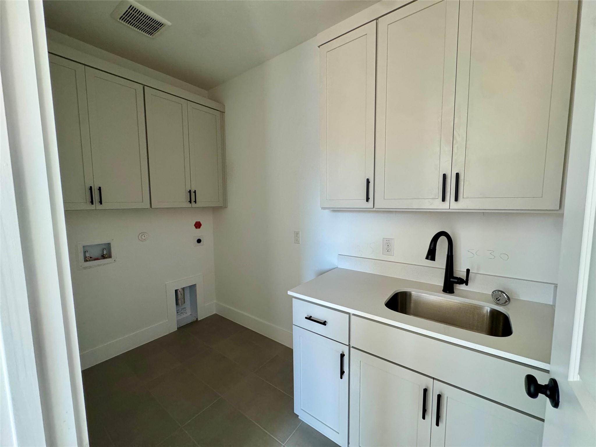 250 San Saba Dr, Buda, TX 78610