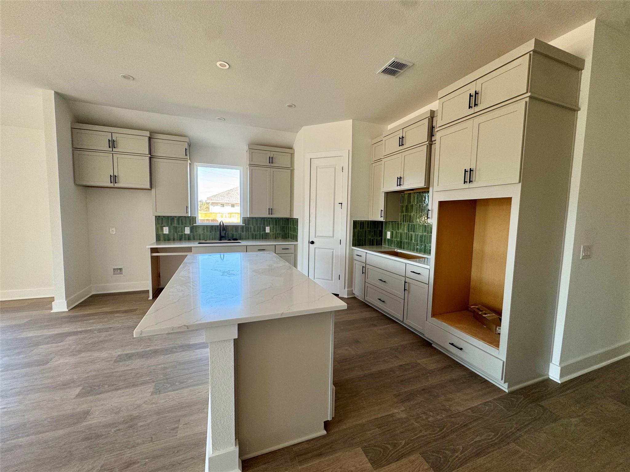 250 San Saba Dr, Buda, TX 78610