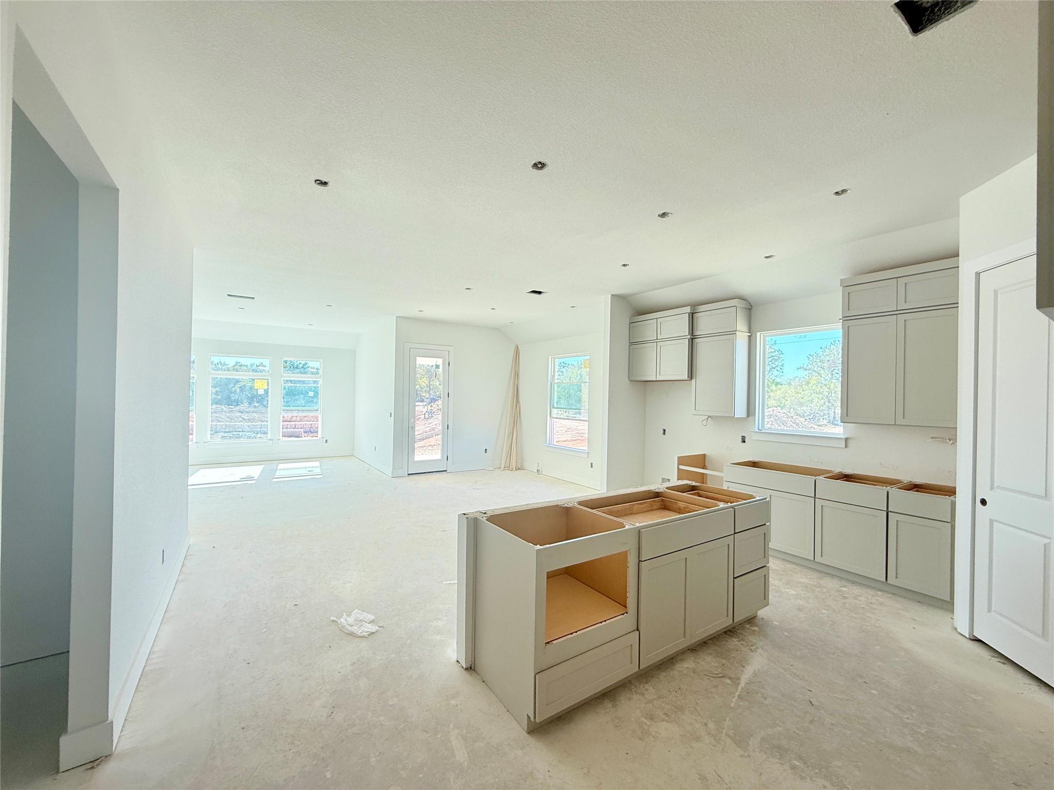 250 San Saba Dr, Buda, TX 78610