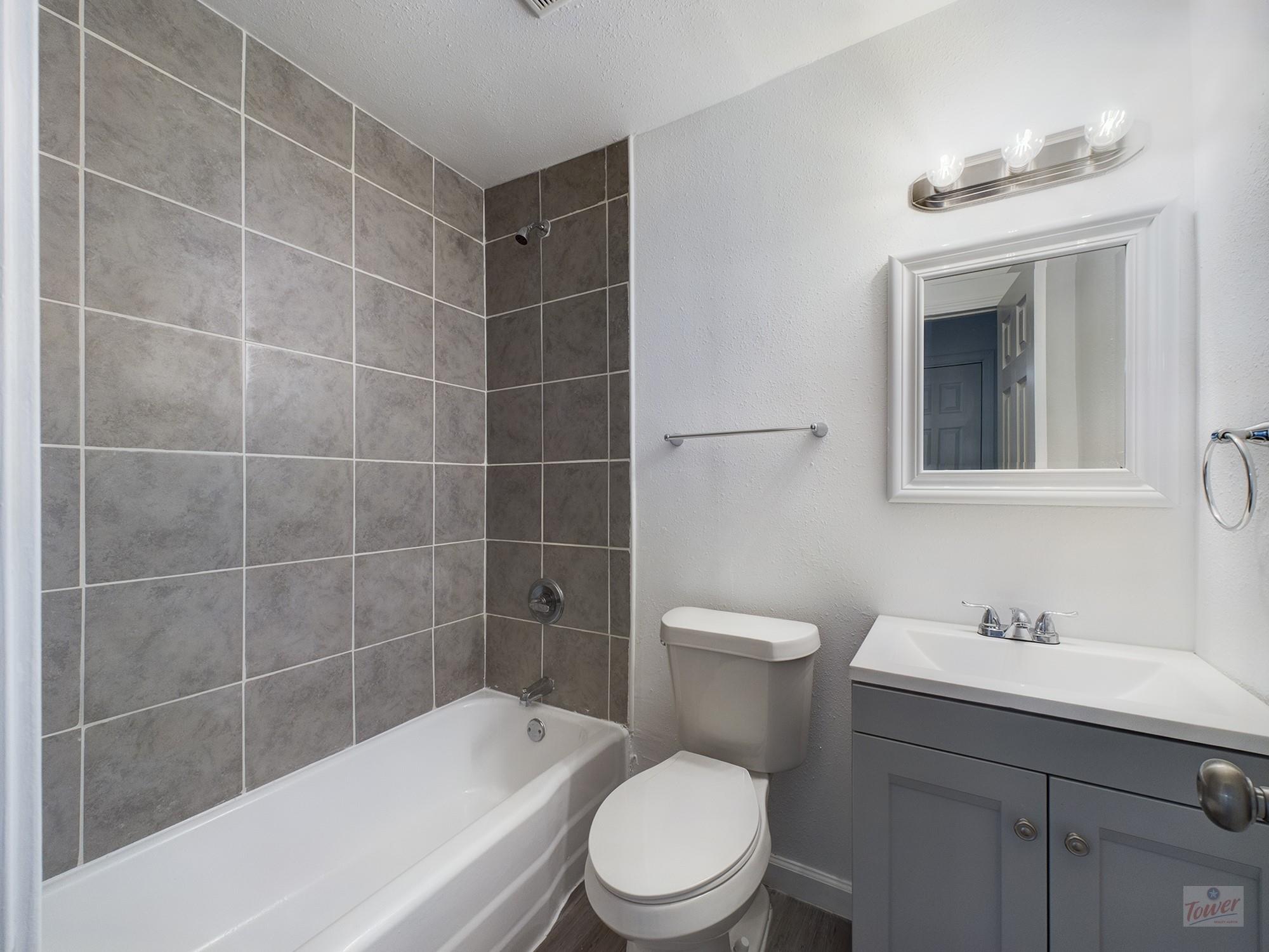 2401 Manor Rd # 137, Austin, TX 78722