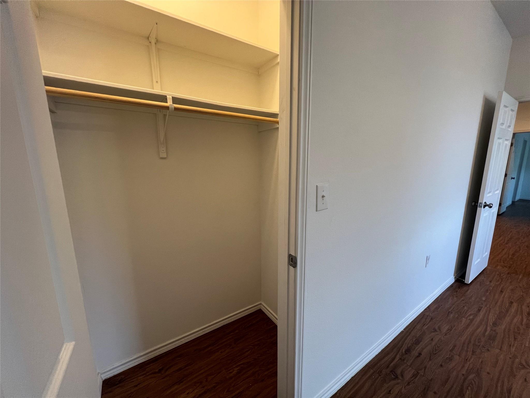 805 Hallie Cv, Lockhart, TX 78644