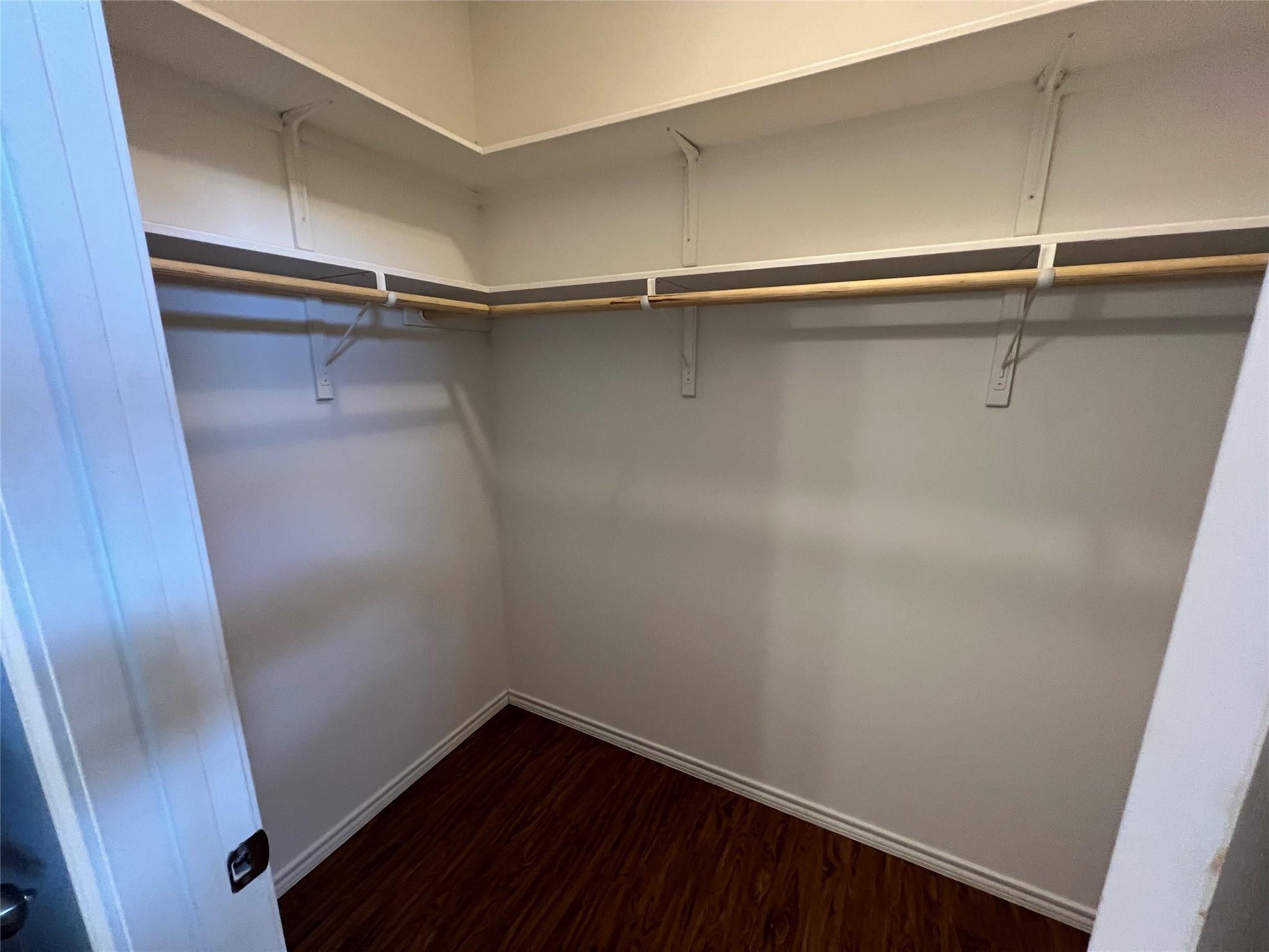 805 Hallie Cv, Lockhart, TX 78644