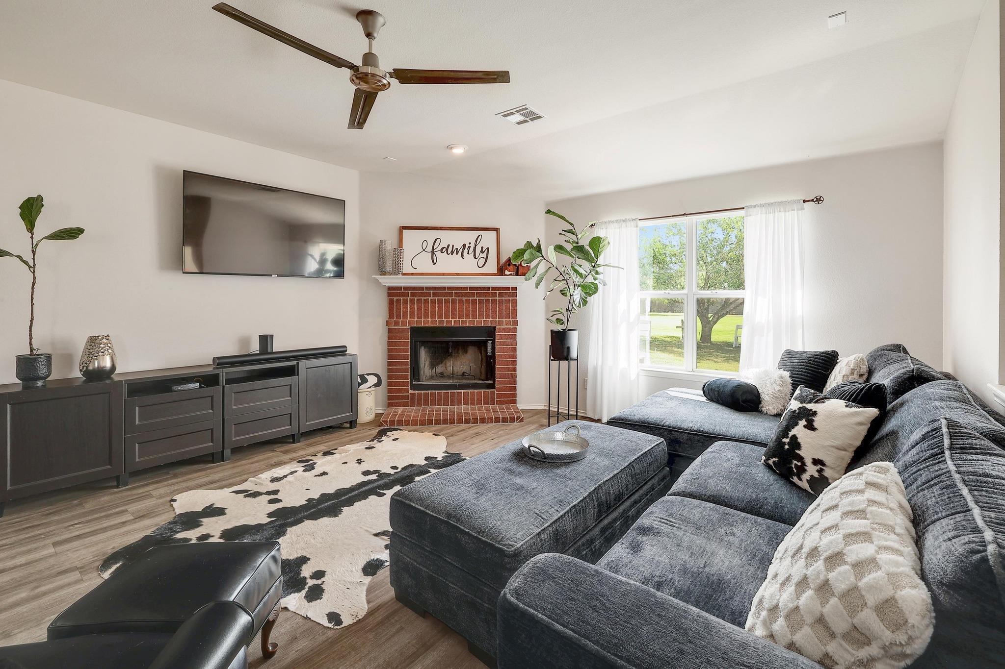 167 Billingsley Hts, Cedar Creek, TX 78612