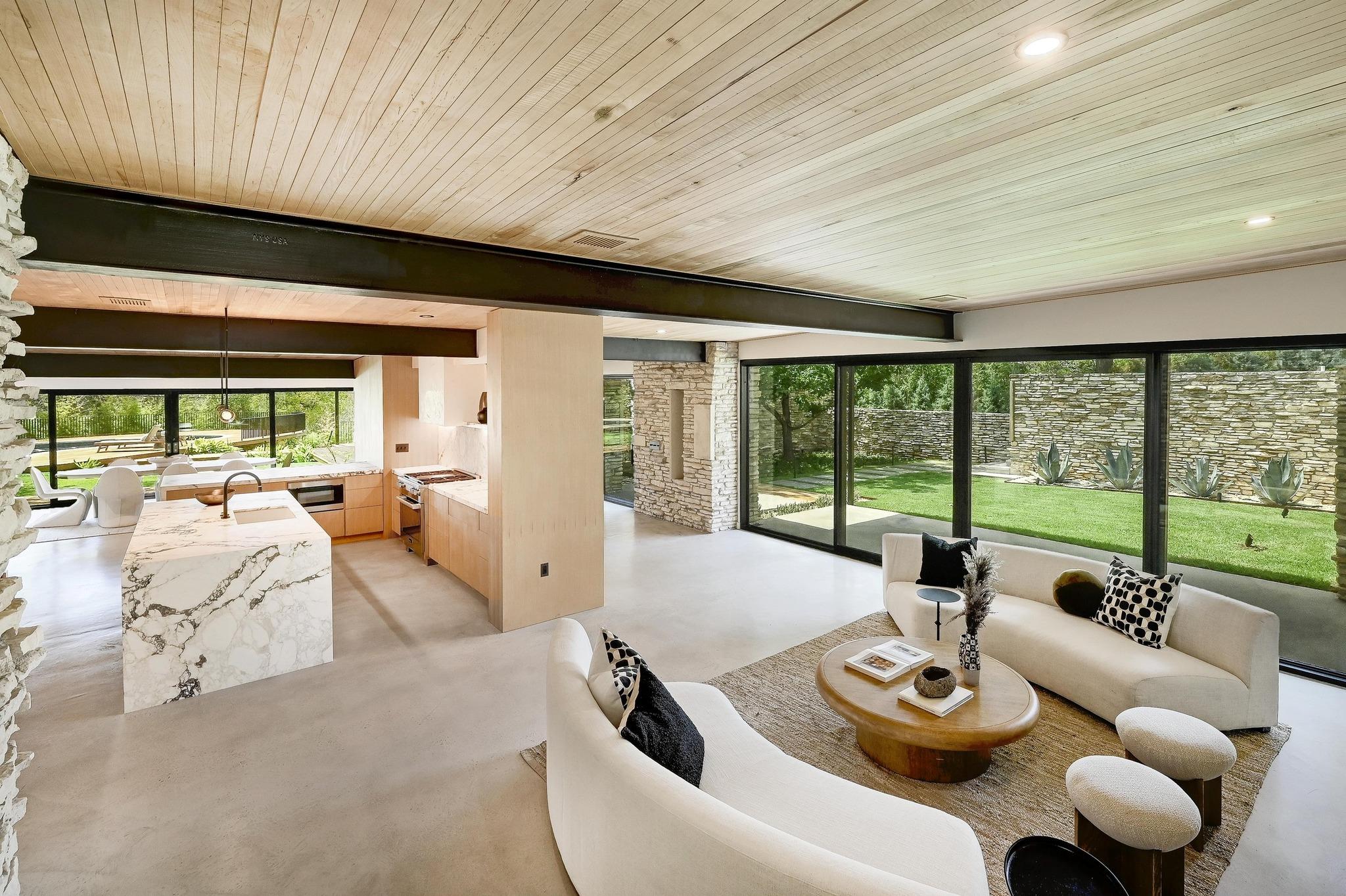 100 Redbud Trl, West Lake Hills, TX 78746