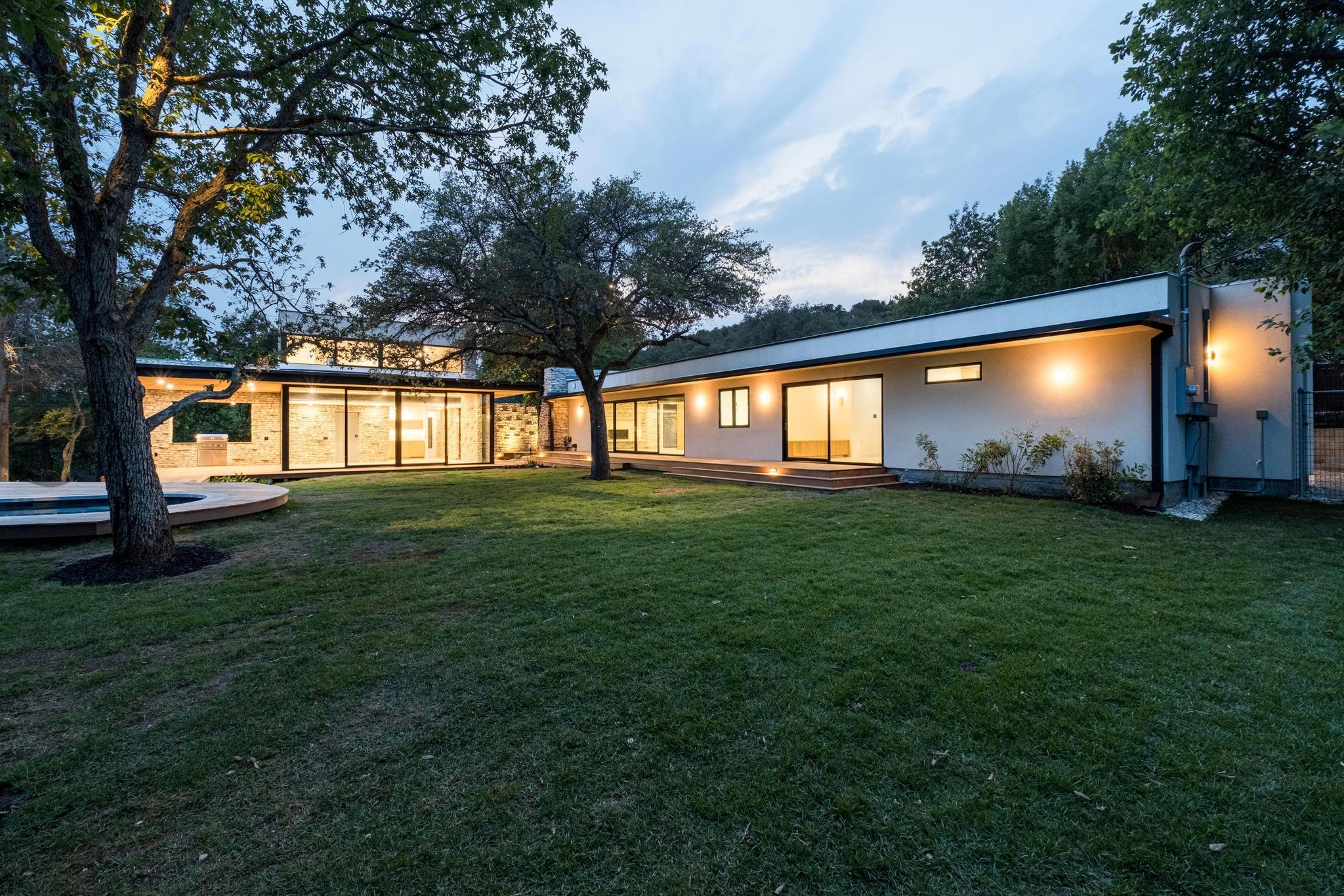 100 Redbud Trl, West Lake Hills, TX 78746