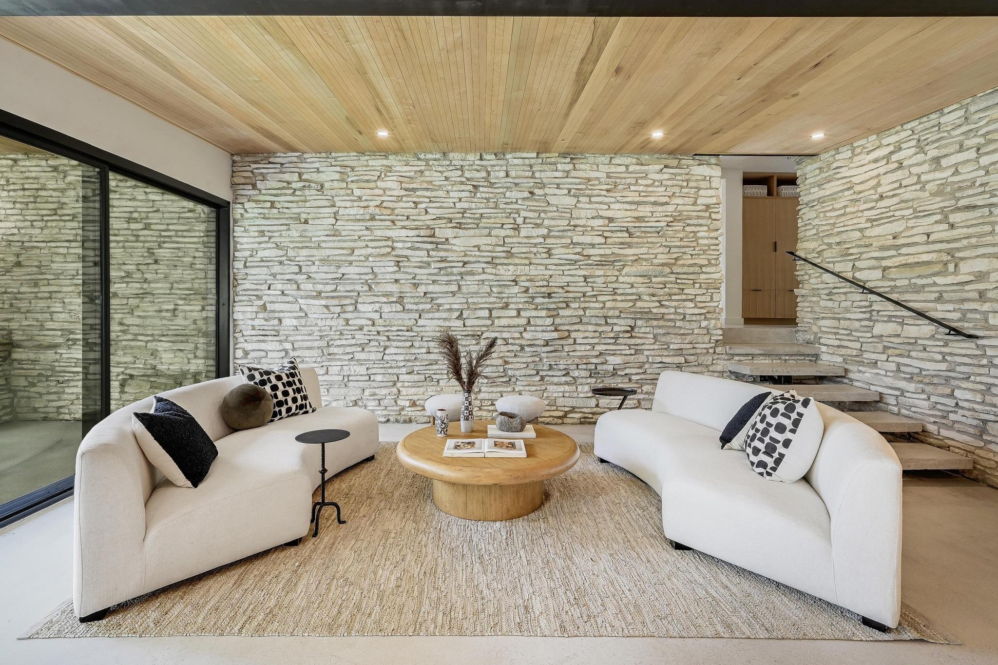 100 Redbud Trl, West Lake Hills, TX 78746