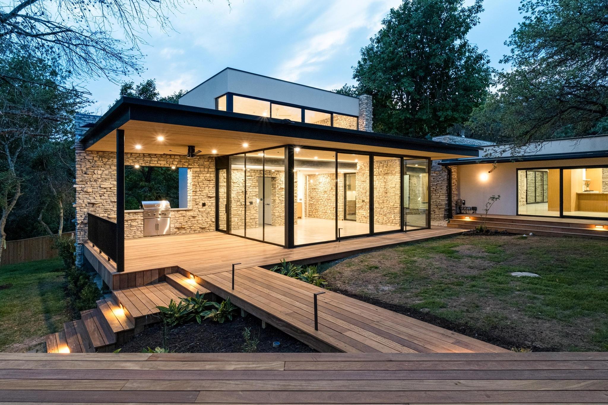 100 Redbud Trl, West Lake Hills, TX 78746