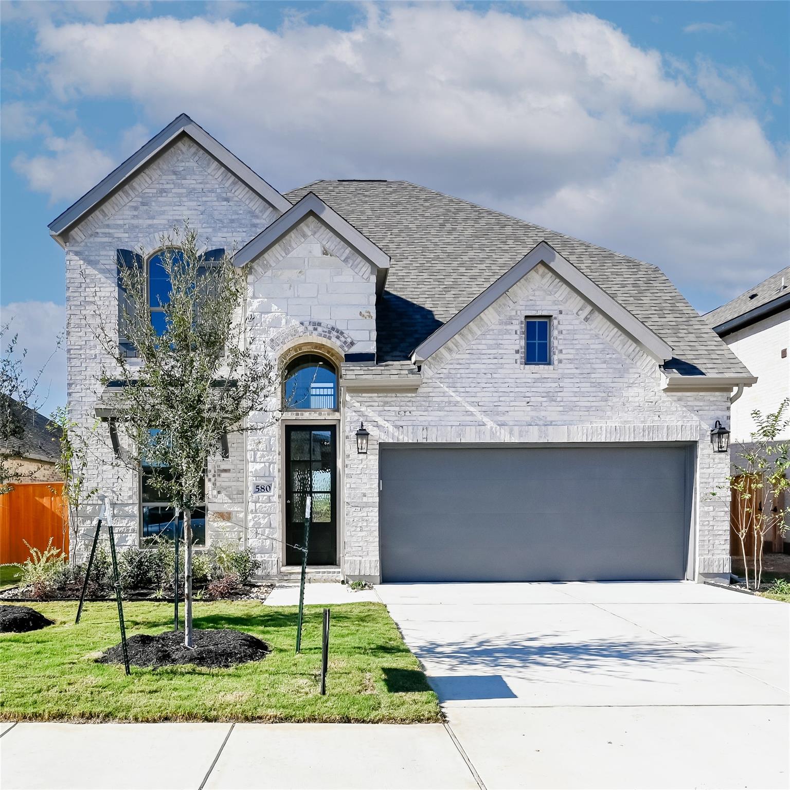 580 Bay Breeze Dr, Kyle, TX 78640