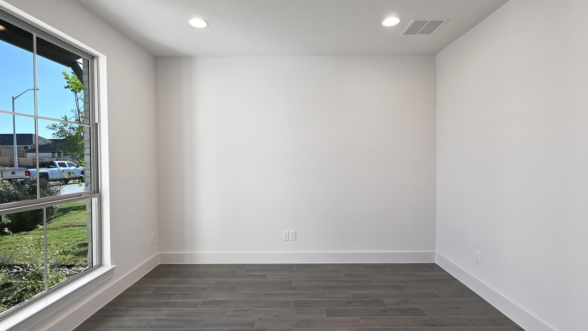 580 Bay Breeze Dr, Kyle, TX 78640