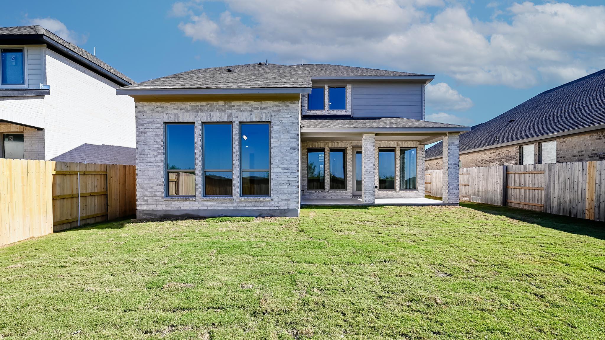 580 Bay Breeze Dr, Kyle, TX 78640