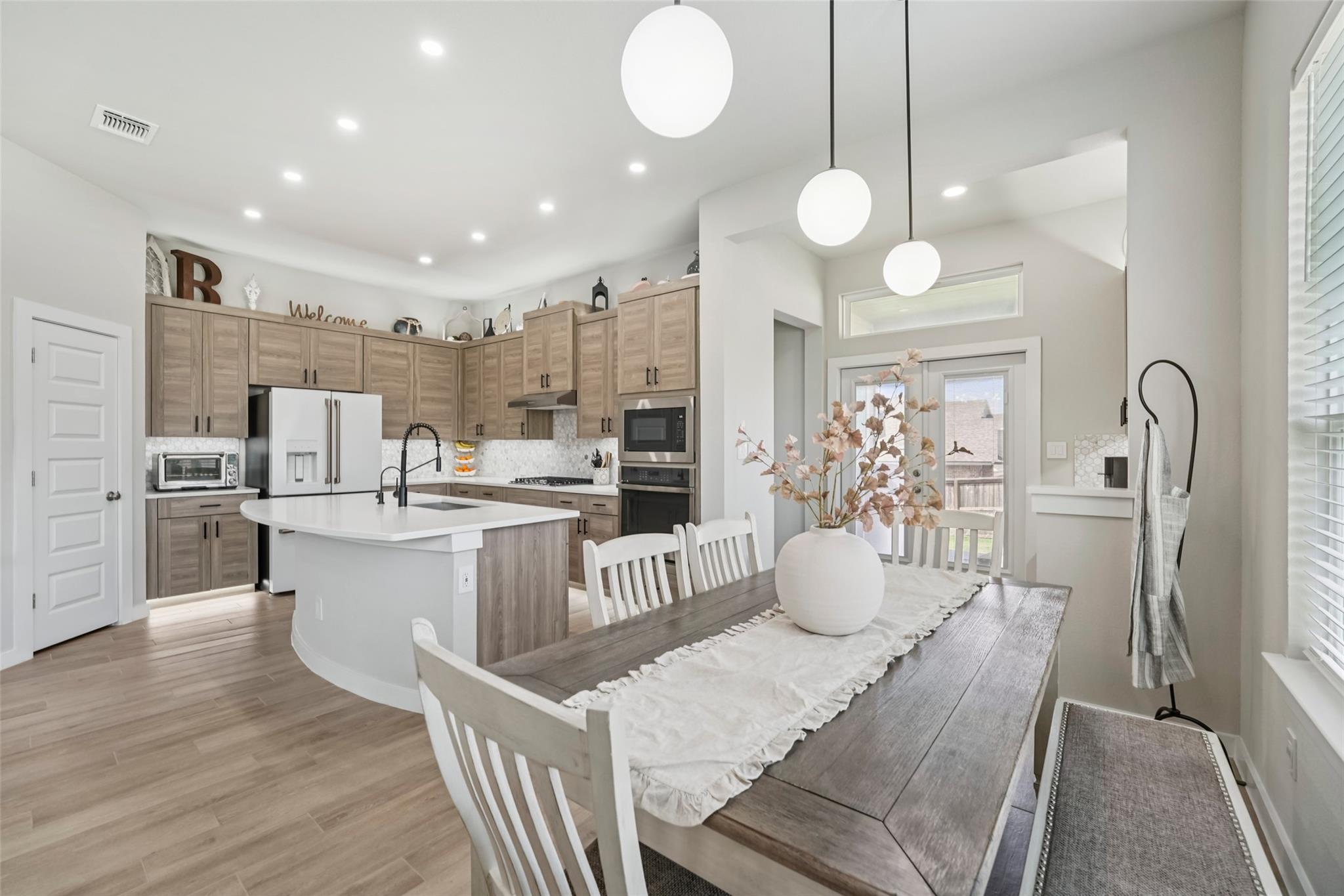 1108 Sweetspire St, Leander, TX 78641