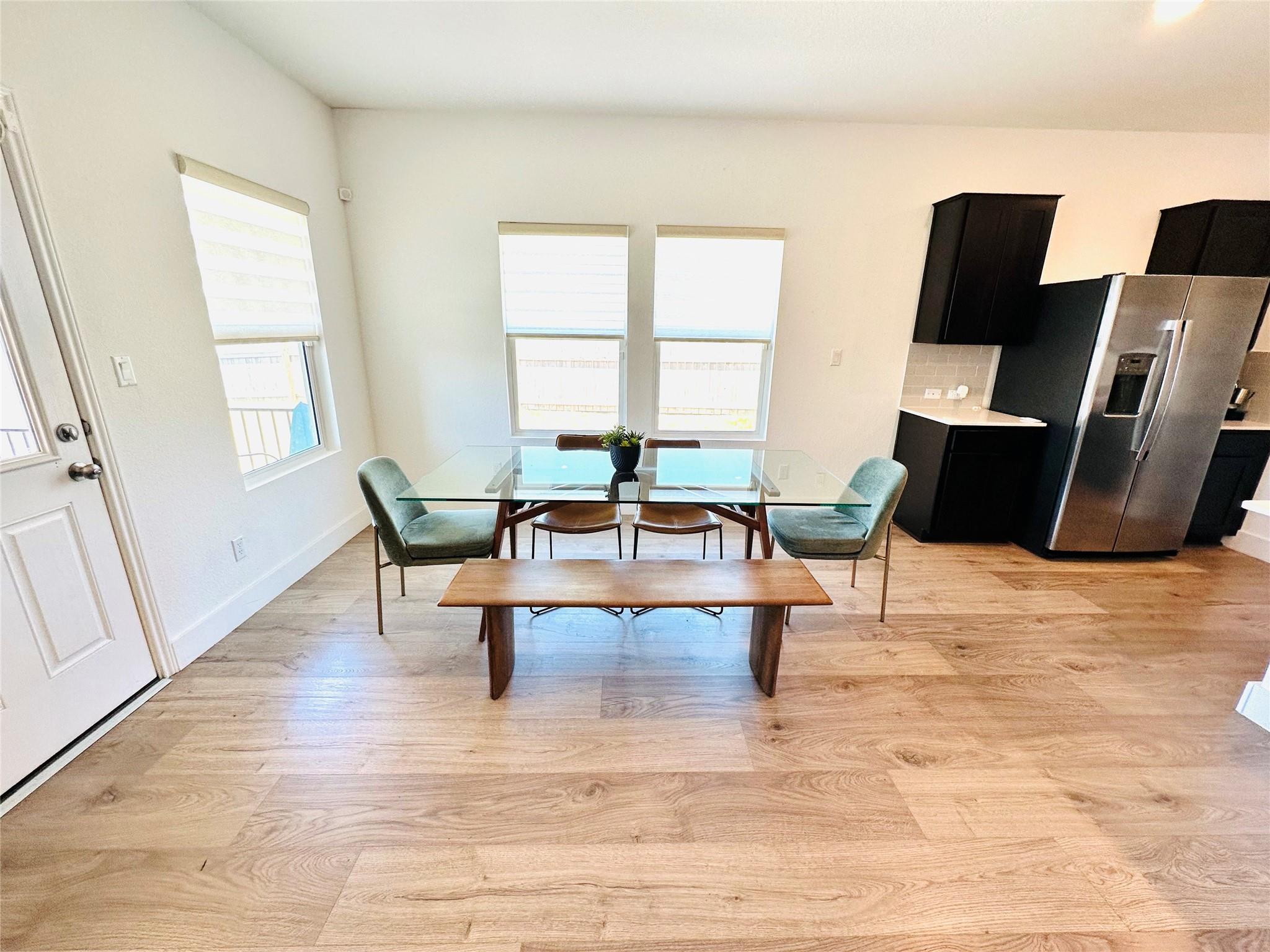 1025 Bluewood Bnd, Leander, TX 78641