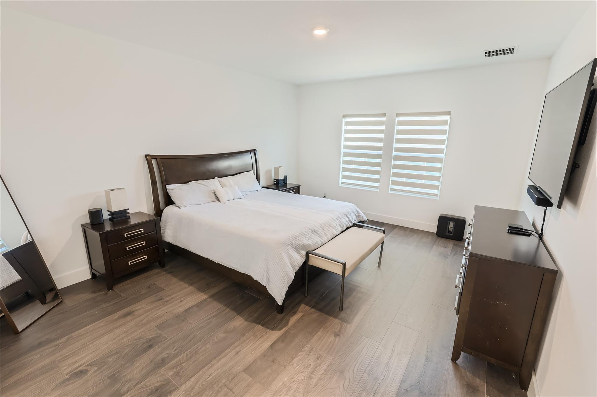 1025 Bluewood Bnd, Leander, TX 78641