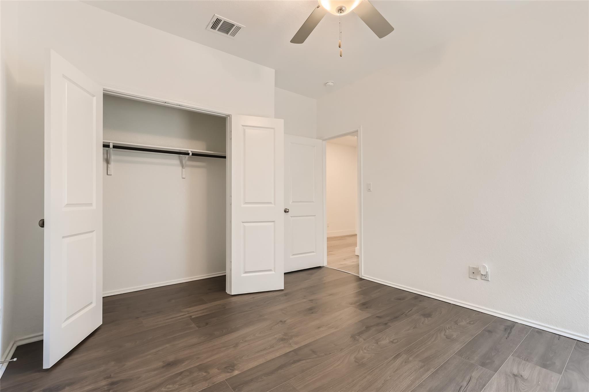 1025 Bluewood Bnd, Leander, TX 78641