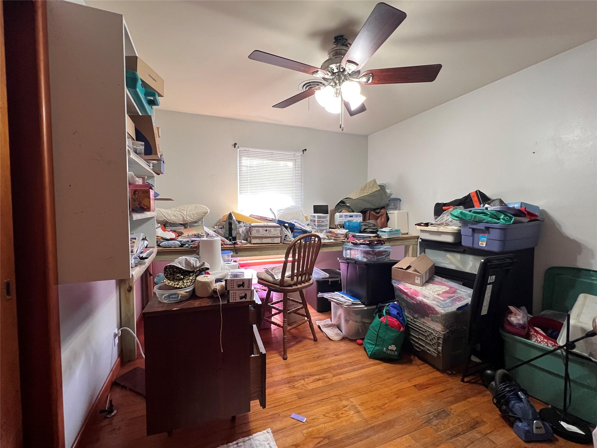 110 S Travis St, Rockdale, TX 76567