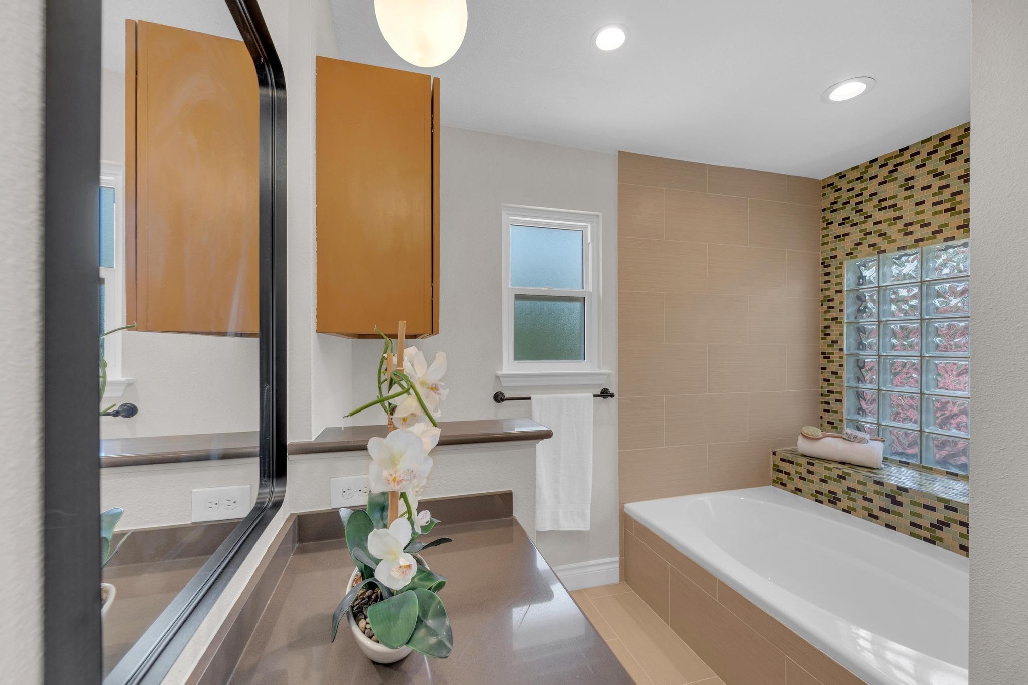 12711 Theriot Trl, Austin, TX 78727