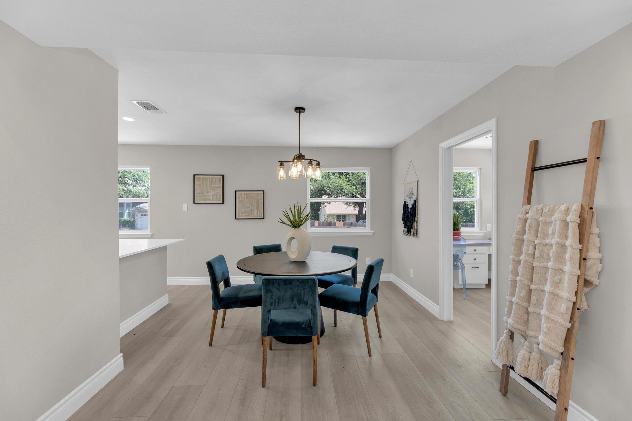 12711 Theriot Trl, Austin, TX 78727