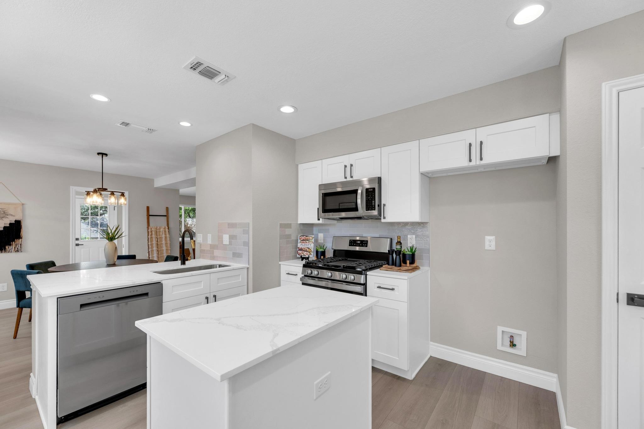 12711 Theriot Trl, Austin, TX 78727