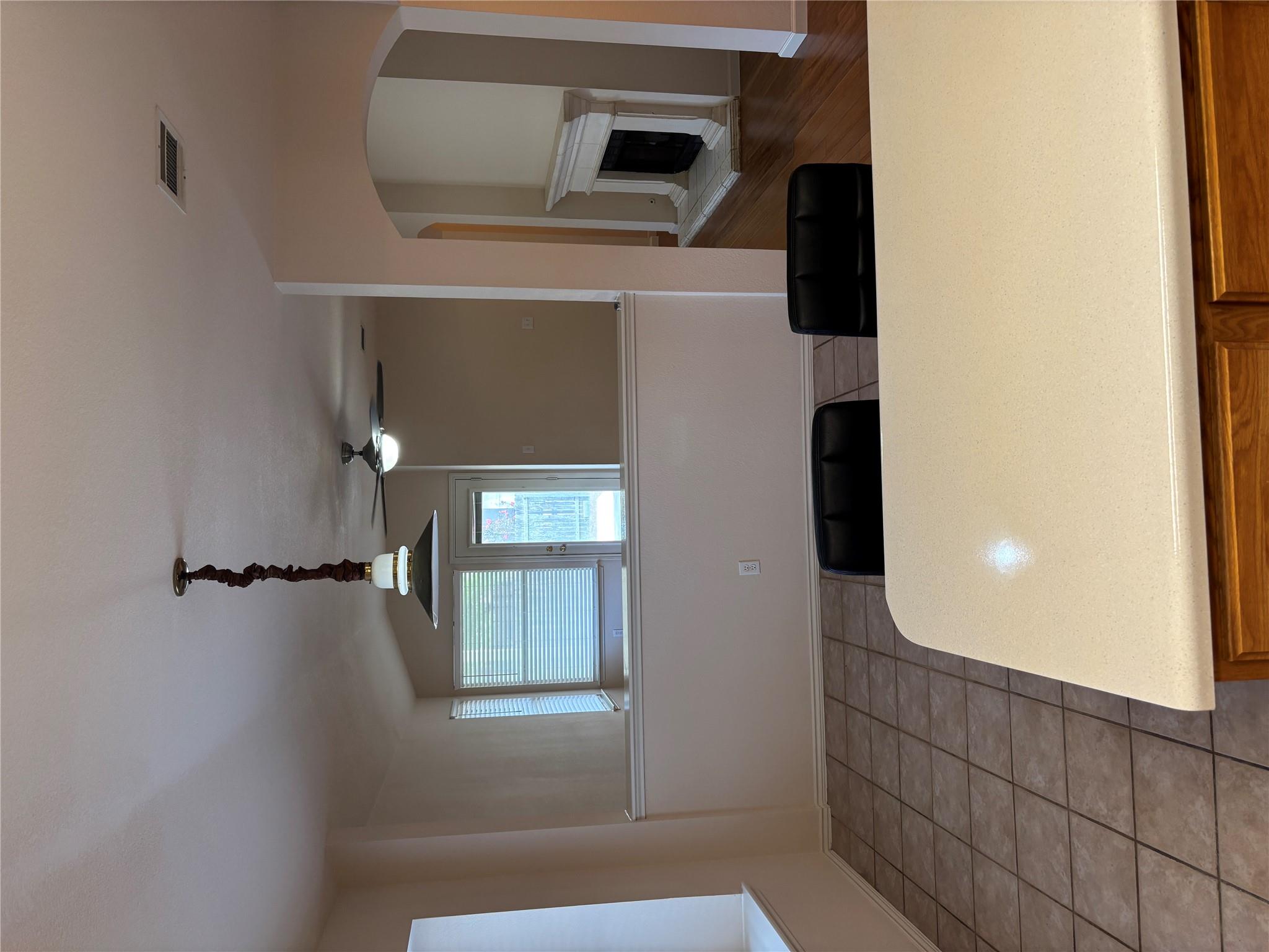 1425 W Pflugerville Pkwy, Round Rock, TX 78664