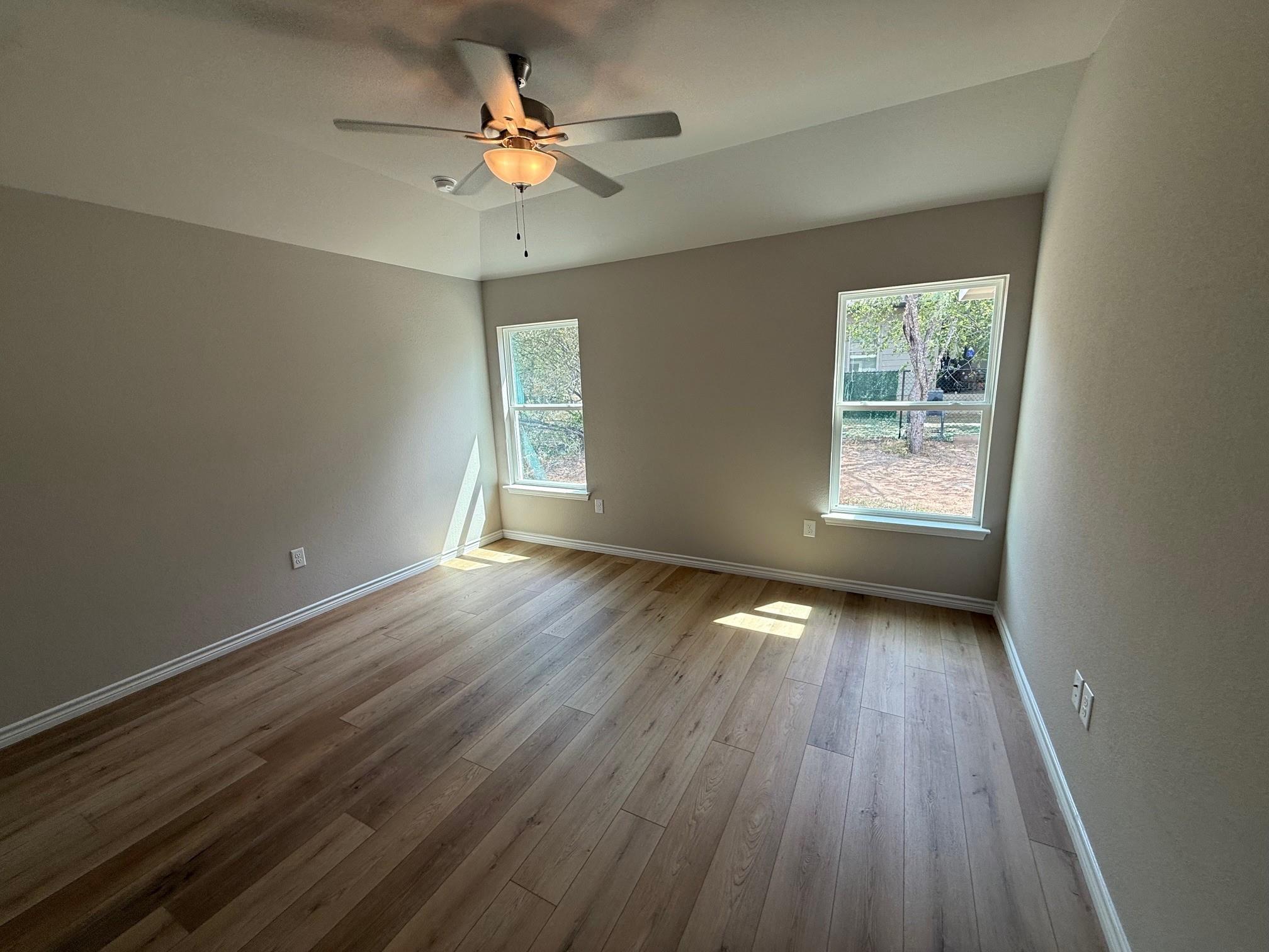 1233 Northcrest Dr, Granite Shoals, TX 78654