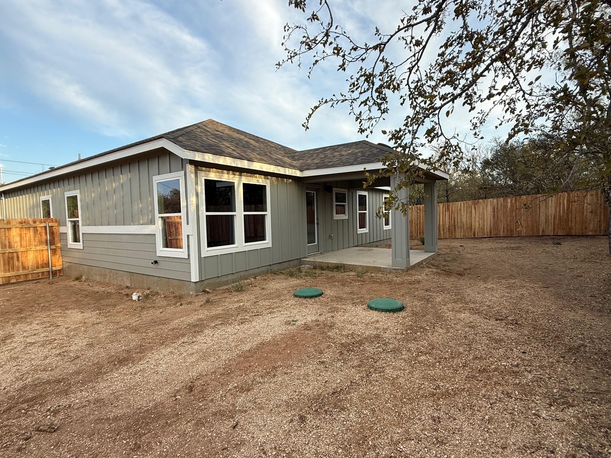 1233 Northcrest Dr, Granite Shoals, TX 78654