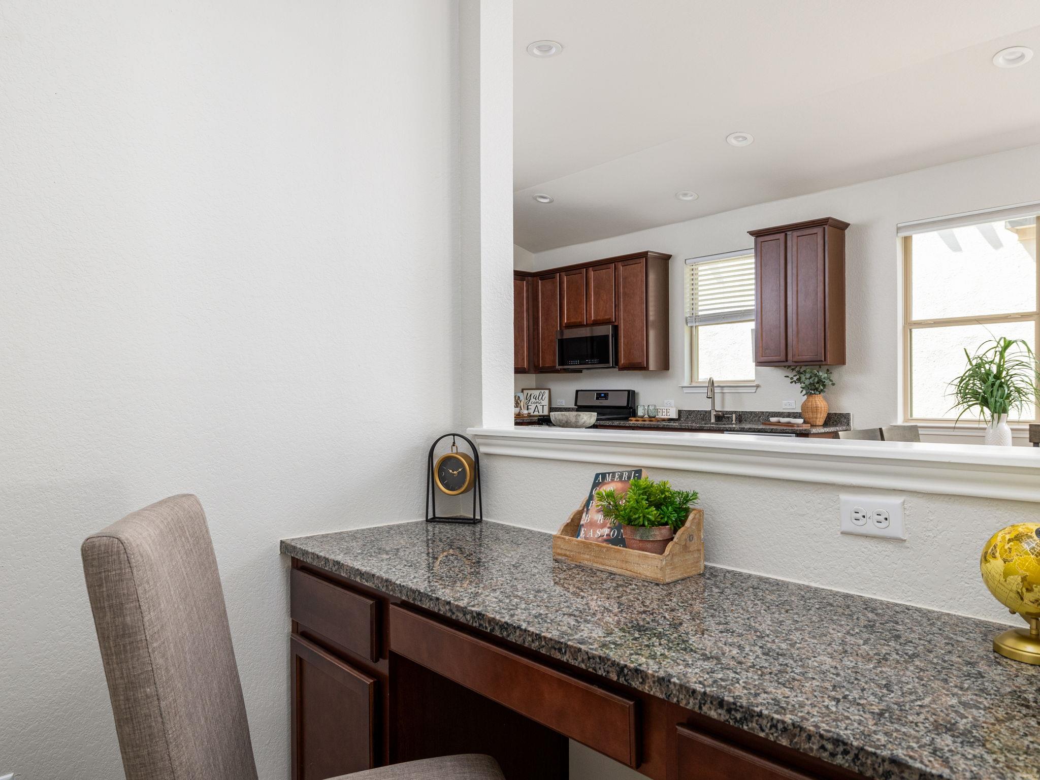 424 Spanish Star Trl, Dripping Springs, TX 78620