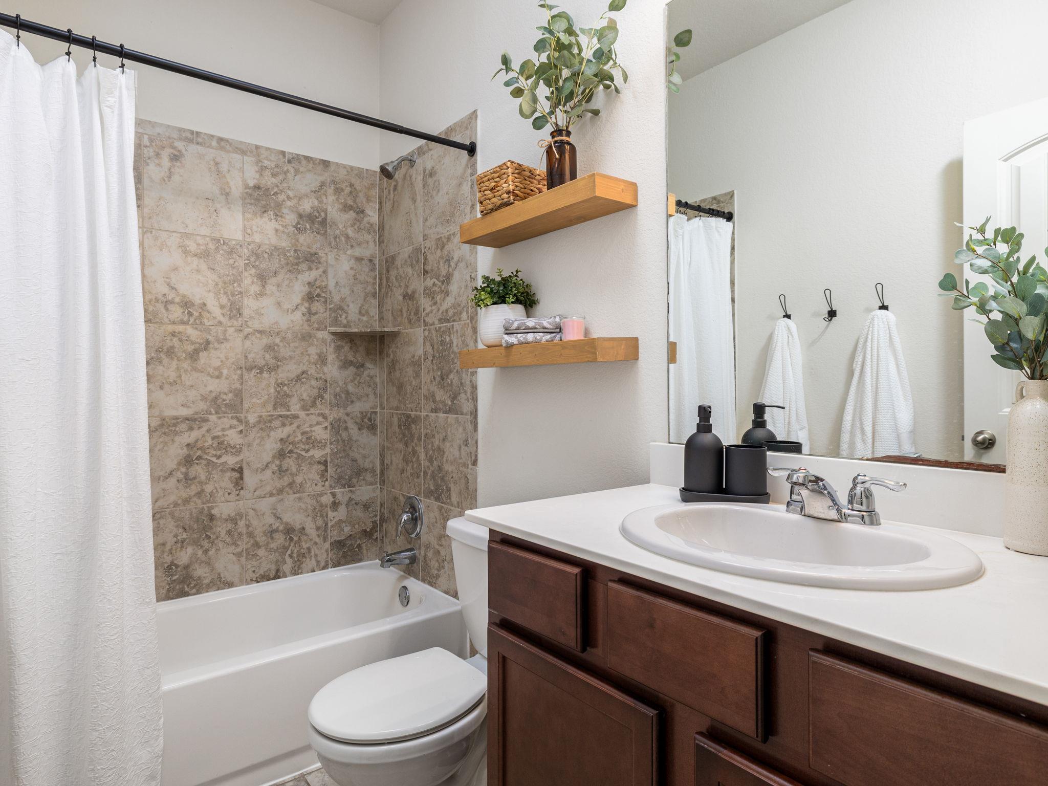 424 Spanish Star Trl, Dripping Springs, TX 78620