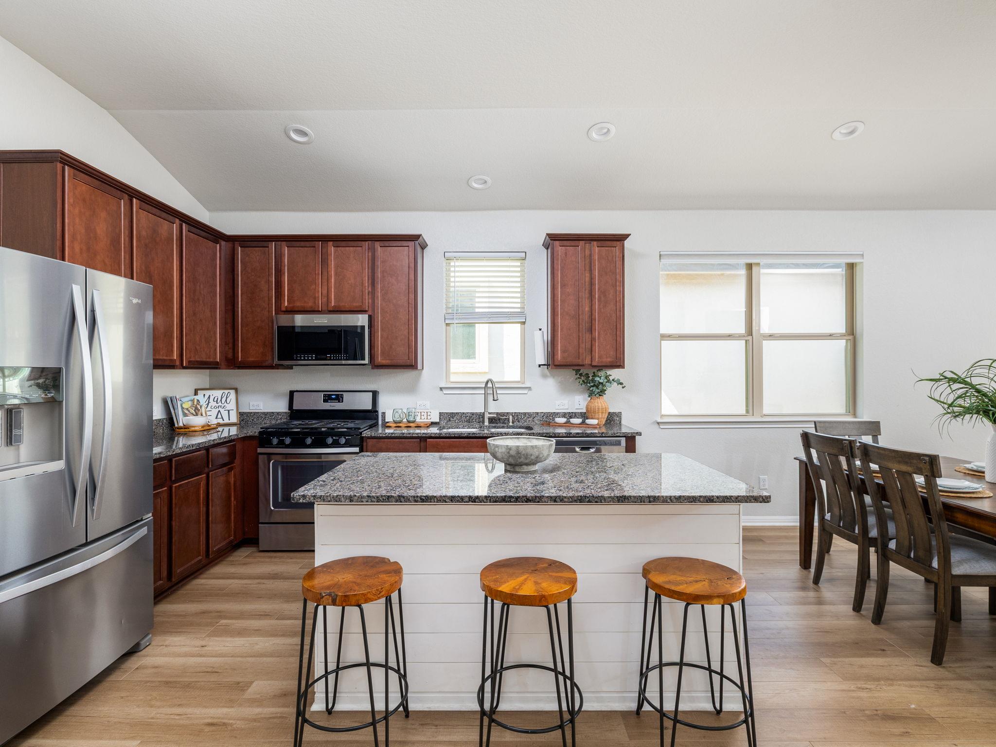 424 Spanish Star Trl, Dripping Springs, TX 78620