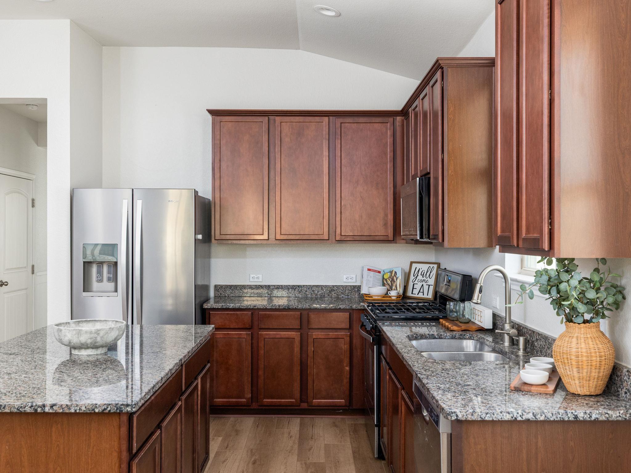 424 Spanish Star Trl, Dripping Springs, TX 78620