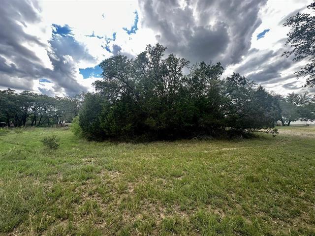 712 Coventry Rd, Spicewood, TX 78669