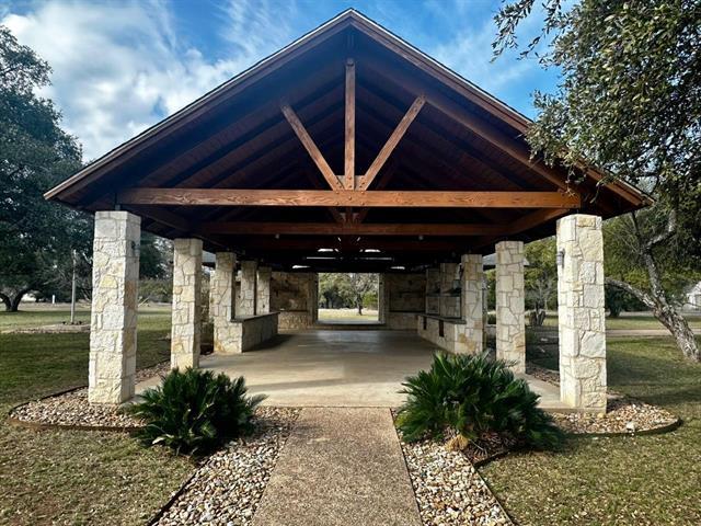 712 Coventry Rd, Spicewood, TX 78669