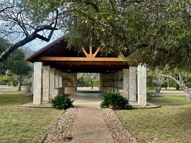 712 Coventry Rd, Spicewood, TX 78669