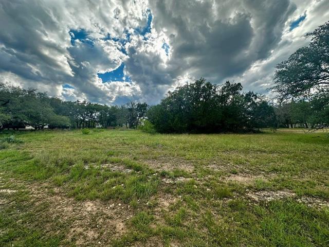 712 Coventry Rd, Spicewood, TX 78669