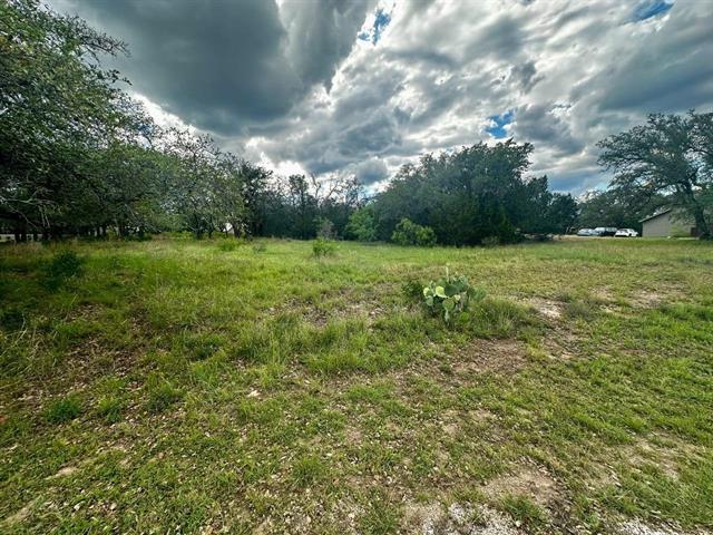 712 Coventry Rd, Spicewood, TX 78669
