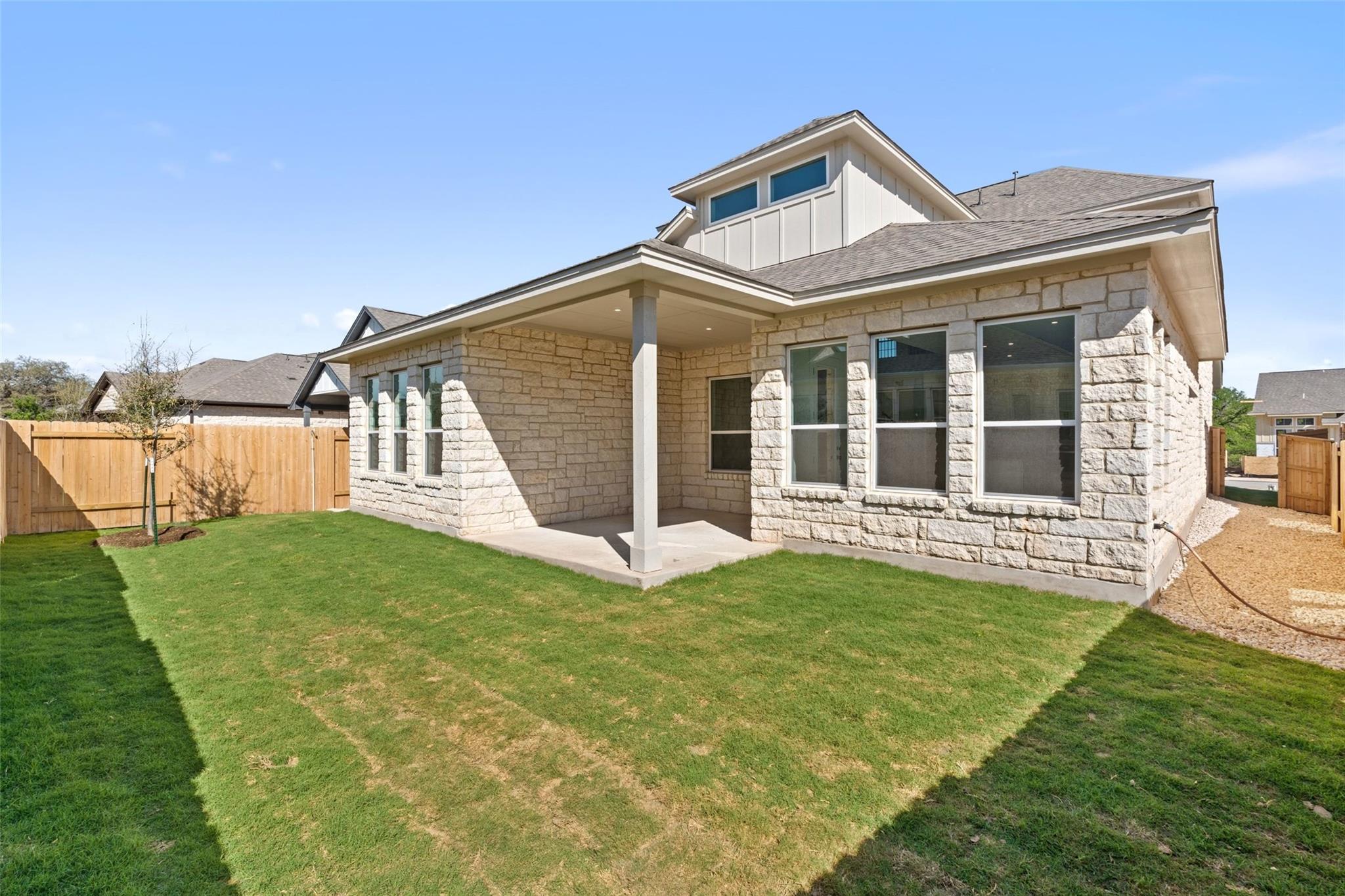 287 San Saba Dr, Buda, TX 78610