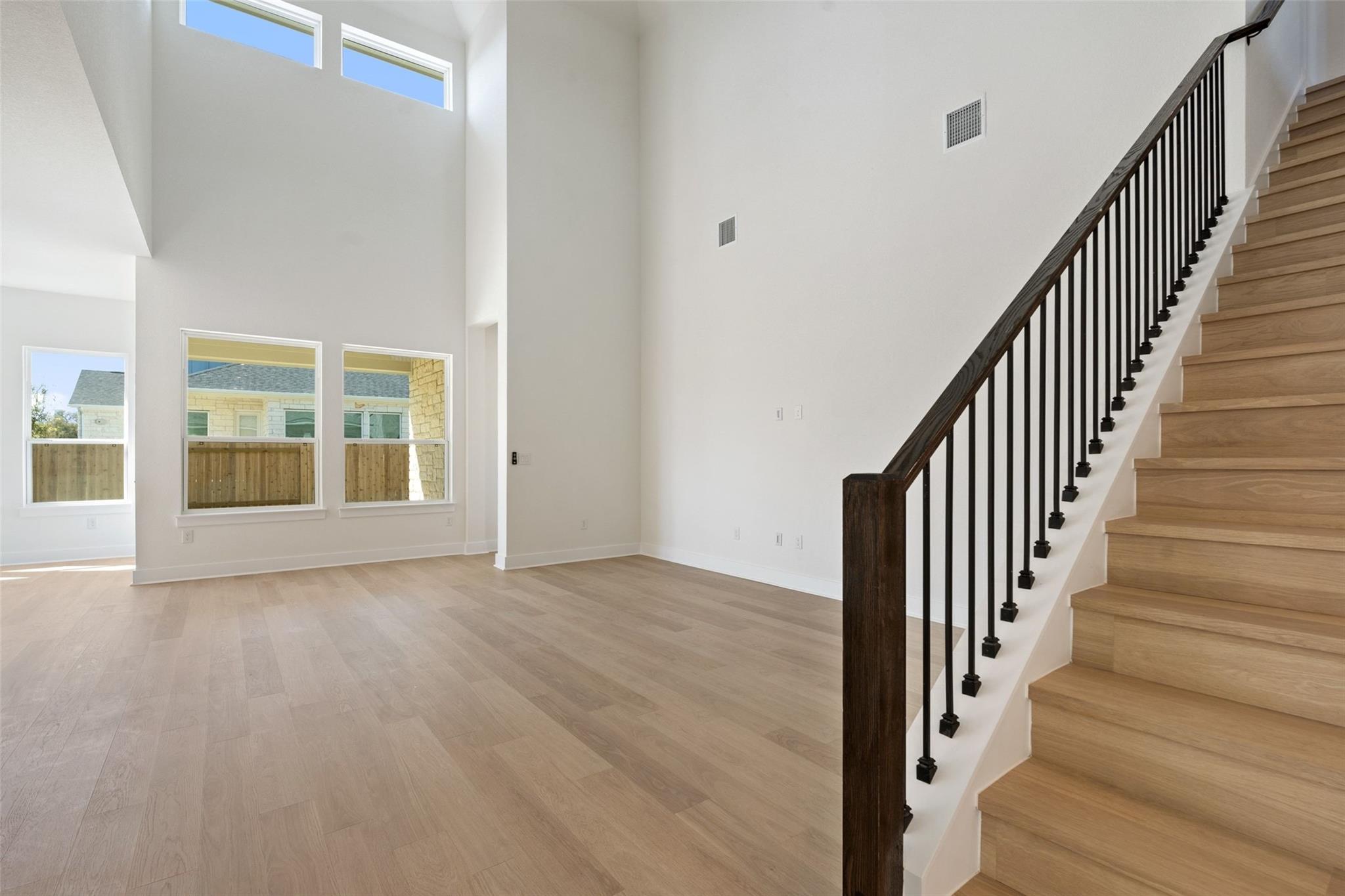 287 San Saba Dr, Buda, TX 78610