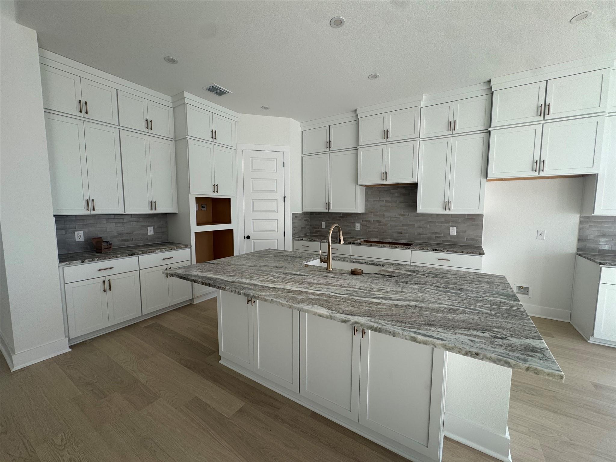 287 San Saba Dr, Buda, TX 78610