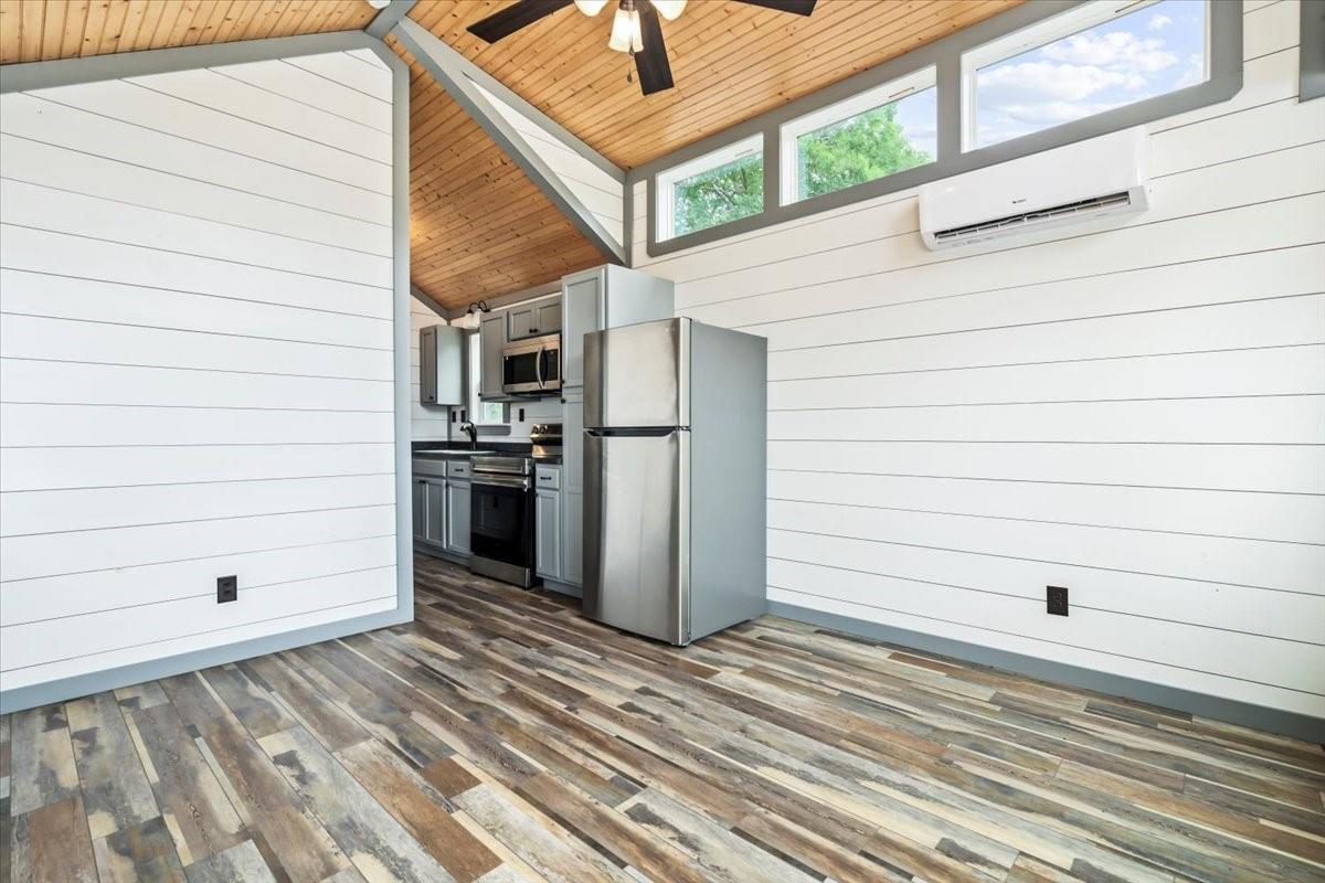 5192 S US Hwy 281, Johnson City, TX 78636